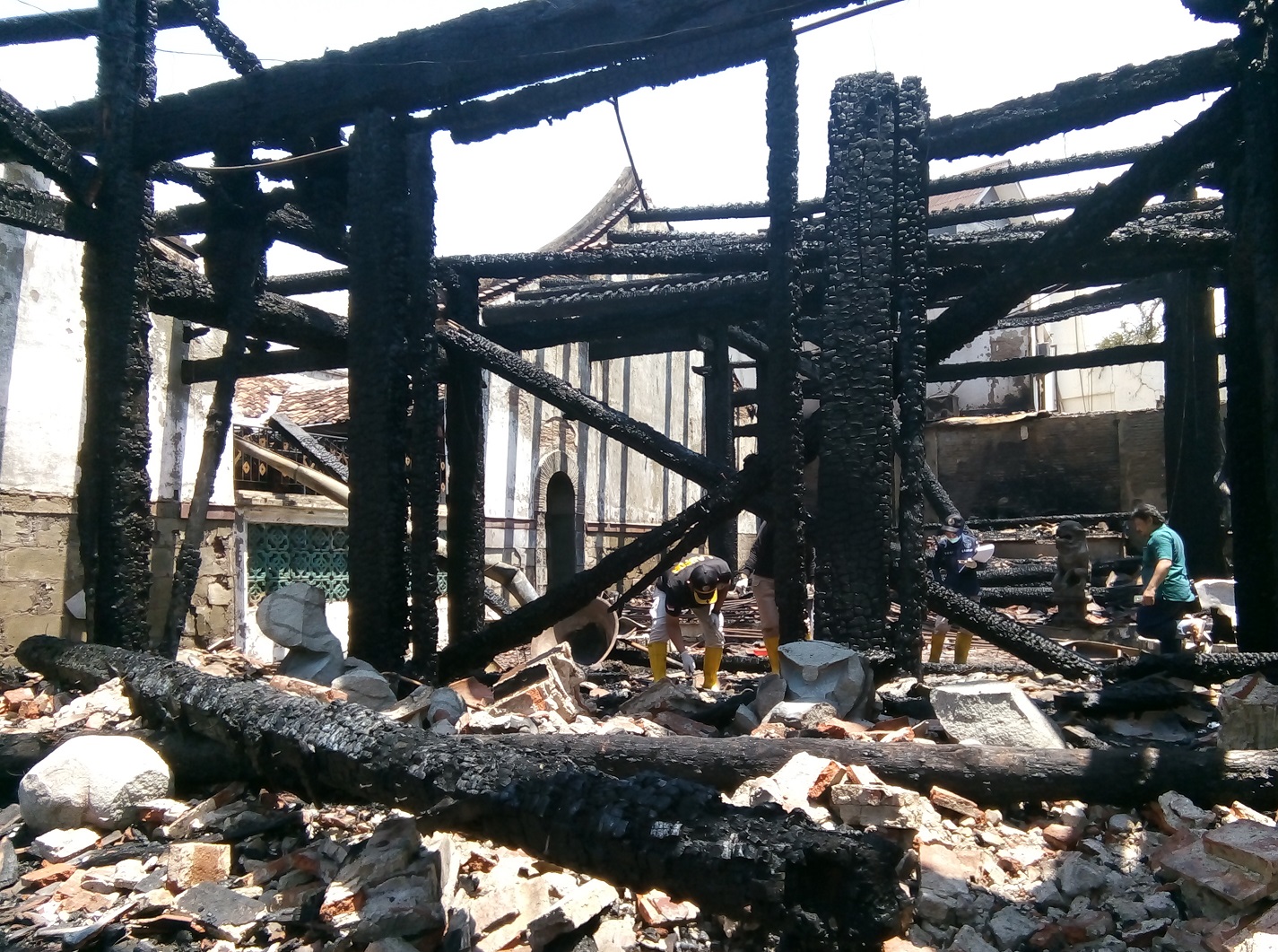 Rumah Abu Tjie Lam Tjay Semarang Terbakar